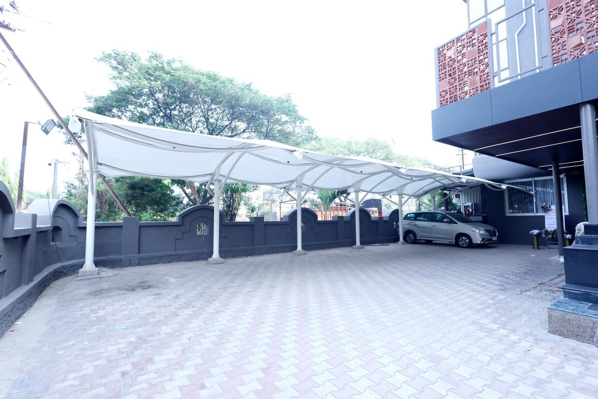 Hotel Statusinn, Ichalkaranji Exterior foto